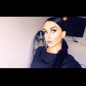 Meet your Posher, Jenna